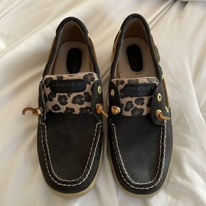 Sperry Topsider boat shoes - black and leopard print